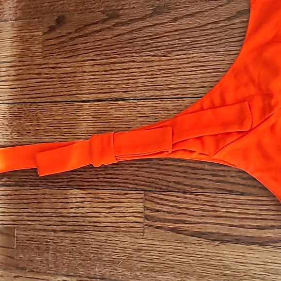 VENUS Vibrant orange grommet detail dress - Picture 5 of 10